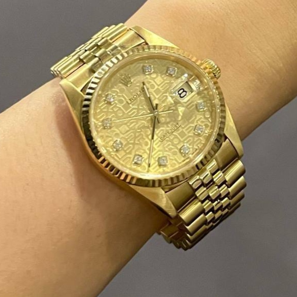 Rolex Gold Timepiece with Diamond Markers